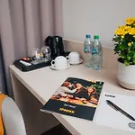 Sphinx Hotel Zabia Wola