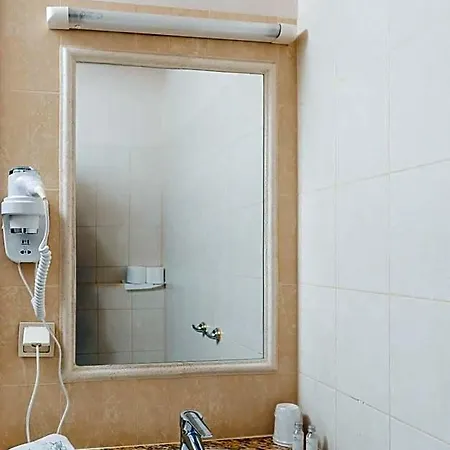 Sphinx Hotel Zabia Wola