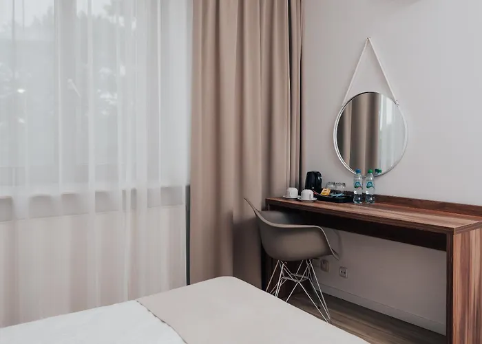 Sphinx Hotel Zabia Wola